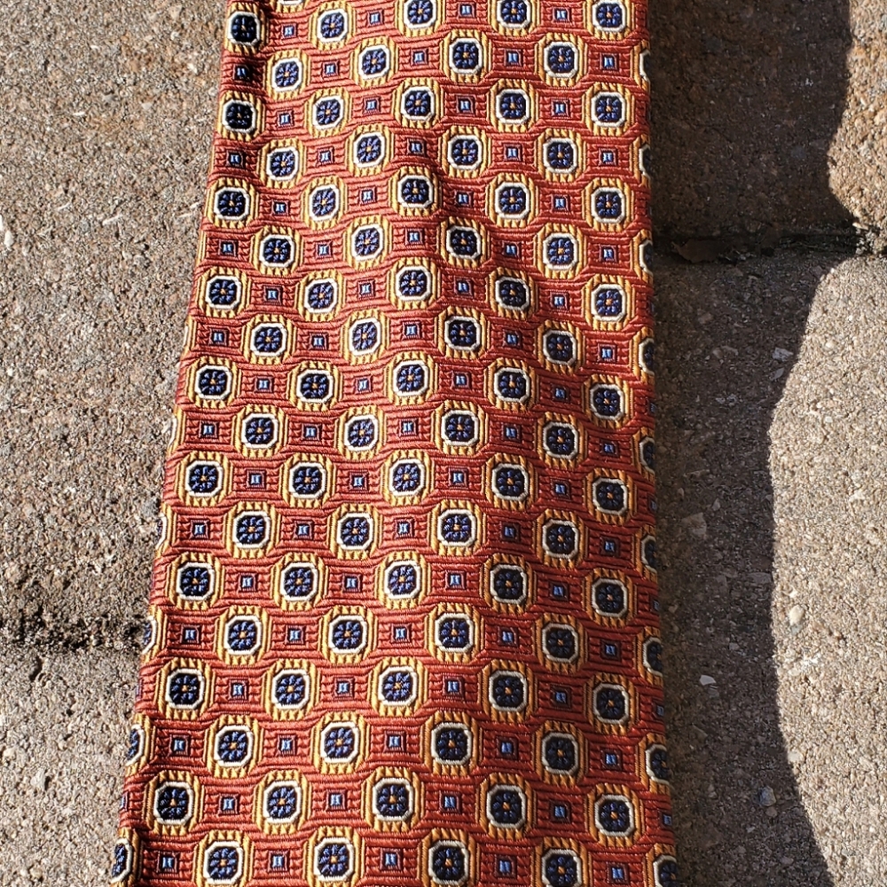 Brooks Brothers Tie - Picture 2 of 2